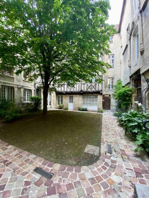 Sublime Appartement Typique Hypercentre Caen Exterior photo