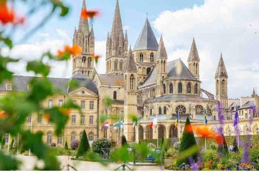 Sublime Appartement Typique Hypercentre Caen Exterior photo
